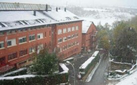 Oferta Viaje Hotel Escapada Albergue Jaca Escuelas Pías + Forfait  Panticosa