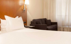 Oferta Viaje Hotel Escapada AC Hotel Tarragona by Marriott + Entradas Circo del Sol Amaluna - Nivel 1