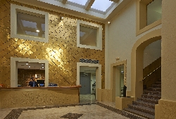 Viajes Hesperia Metropol + Tour Lo mejor de Gaudí