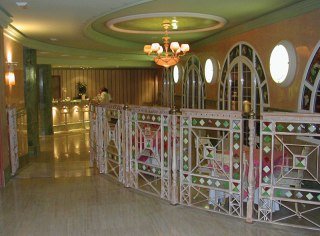 Viajes Los Angeles & SPA + Visita Alhambra con guía Viajes Los Angeles & SPA + Visita Alhambra con guía