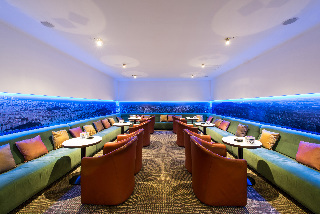 Viajes Tryp Barcelona Aeropuerto + Tour Lo mejor de Gaudí Viajes Tryp Barcelona Aeropuerto + Tour Lo mejor de Gaudí