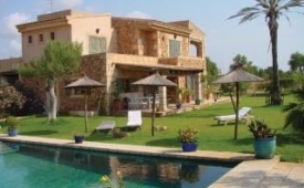 Viajes Finca s'Antigor + Entradas a Palma Aquarium