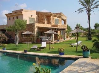 Viajes Finca s'Antigor + Visita a Bodega Celler Ramanya Viajes Finca s'Antigor + Visita a Bodega Celler Ramanya