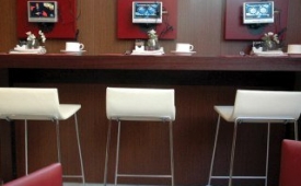 Viajes Confortel Auditori + Entradas a la Sagrada Familia de Gaudí