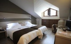 Viajes Los Guardeses + Entradas 1 día Parque de Cabárceno