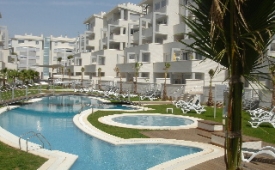 Viajes Apartamentos Lagos del Castillo 3000