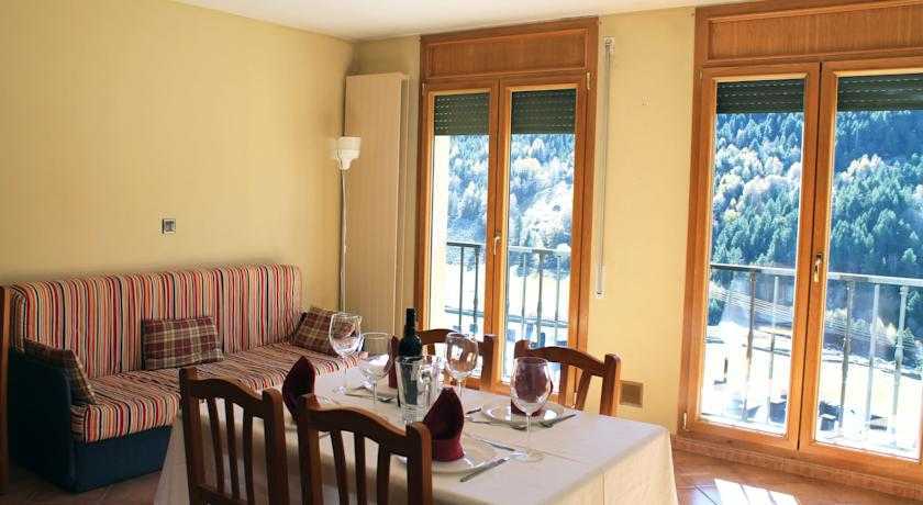 Viajes Glaç Soldeu 3000 + Forfait Grandvalira Viajes Glaç Soldeu 3000 + Forfait Grandvalira