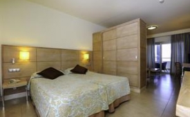 Viajes Hotel Arenas del Mar + Entradas Siam Park 1día