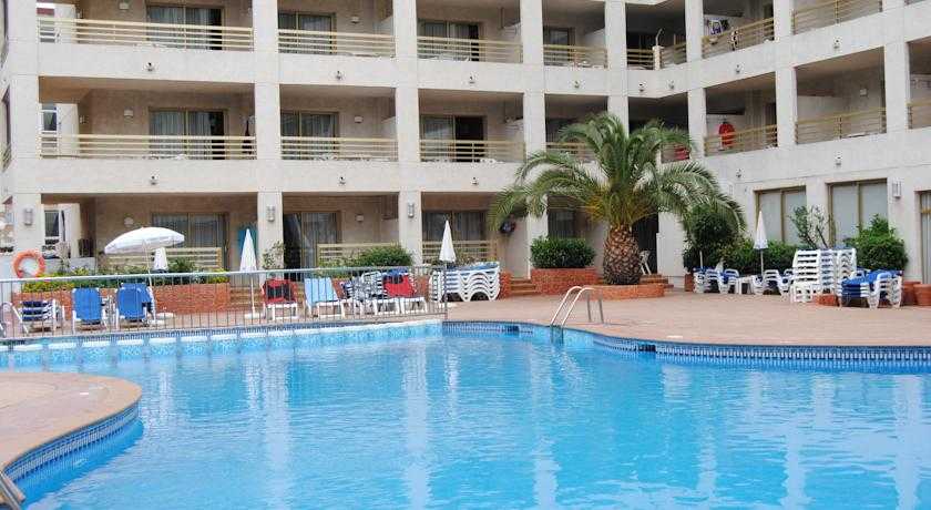 Viajes Aparthotel Best Da Vinci Royal + Entradas Circo del Sol Amaluna - Nivel 2 Viajes Aparthotel Best Da Vinci Royal + Entradas Circo del Sol Amaluna - Nivel 2