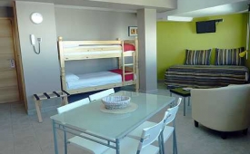 Viajes Apartamentos Olimpiades + Visita Bodegas Borda Sabaté 1944