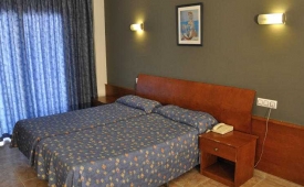 Viajes Atenea + Entradas Terra Mítica 2 días