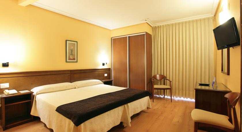 Viajes Carlos I + Entradas Terra Mítica 2 días Viajes Carlos I + Entradas Terra Mítica 2 días