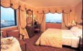 Viajes Dom Pedro Palace + Acceso a Museos y Transporte 48h