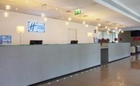 Viajes Holiday Inn Express Lisbon Airport + Acceso a Museos y Transporte 24h