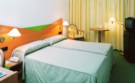 Viajes De l'Isard + Entradas Nocturna Wellness Inuu