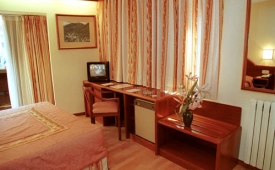 Viajes Metropolis + Entradas Nocturna Wellness Inuu + Cena