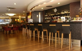 Viajes Novotel Andorra + Trekking Baja-Media Montaña