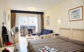 Viajes Hotel Roc Illetas Playa + Entradas a Katmandú Park