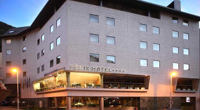 Viajes Fenix + Entradas Nocturna 2 horas - Caldea Viajes Fenix + Entradas Nocturna 2 horas - Caldea