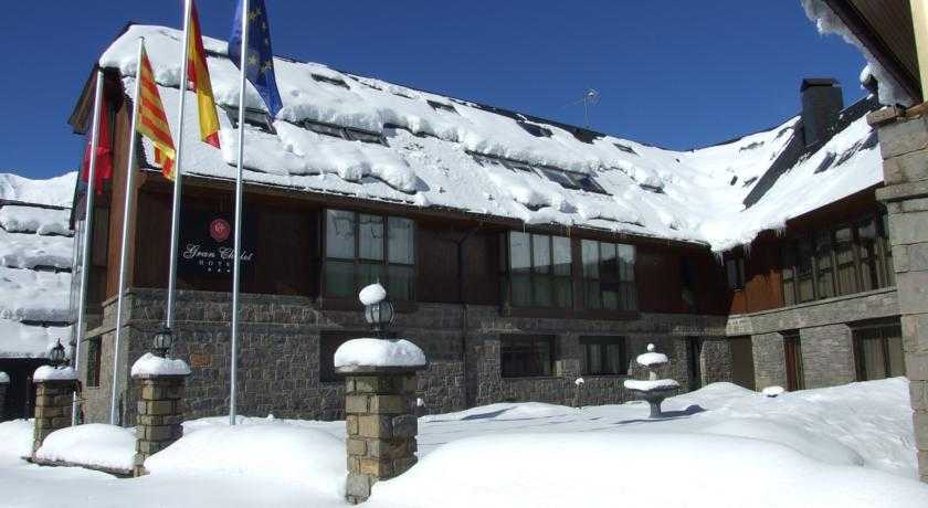 Viajes Hotel Gran Chalet + Entradas Arán Park Viajes Hotel Gran Chalet + Entradas Arán Park