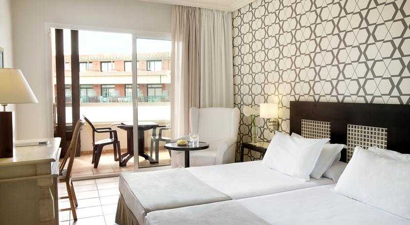 Viajes H10 Salauris Palace + Entradas Circo del Sol Amaluna - Nivel 1 Viajes H10 Salauris Palace + Entradas Circo del Sol Amaluna - Nivel 1