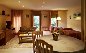 Viajes Aparthotel La Neu + Puenting 1 salto