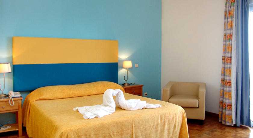 Viajes Maritur + Entradas Zoomarine Parque temático 1 día Viajes Maritur + Entradas Zoomarine Parque temático 1 día