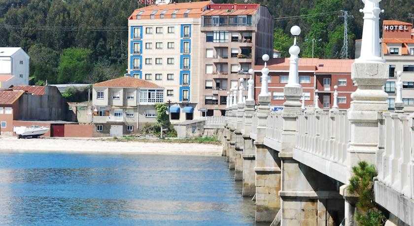 Viajes Hotel Montemar + Surf La Lanzada 2 hora / dia Viajes Hotel Montemar + Surf La Lanzada 2 hora / dia