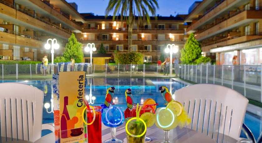 Viajes Voramar Cambrils + Entradas PortAventura 2 días Viajes Voramar Cambrils + Entradas PortAventura 2 días