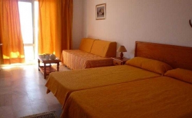 Viajes Aparthotel Sunny Beach + Entradas Pack Selwo (SelwoAventura