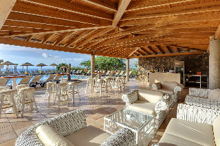 Viajes Barcelo Lanzarote Resort + Curso de Famara 3 hora / dia Viajes Barcelo Lanzarote Resort + Curso de Famara 3 hora / dia