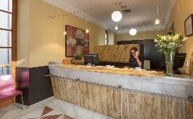 Viajes NH Amistad Cordoba + Visita Patios típicos Cordobeses