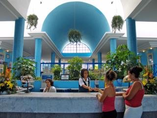 Viajes Puerto Carmen + Curso de Famara 3 hora / dia Viajes Puerto Carmen + Curso de Famara 3 hora / dia