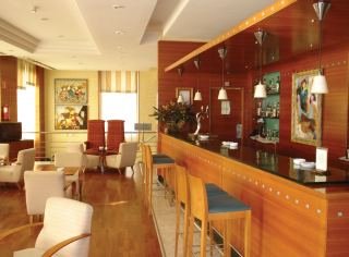 Viajes Nh Sevilla Viapol + Entradas Isla Mágica + Aqua Mágica 1 día Viajes Nh Sevilla Viapol + Entradas Isla Mágica + Aqua Mágica 1 día