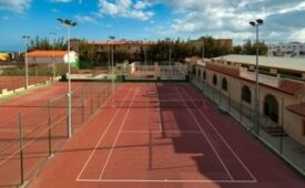 Viajes Suite hotel Castillo de Elba + Surfari en Fuerteventura de 4 horas / dia