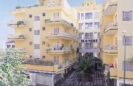 Viajes RF Bambi + Entradas Loro Parque 1 día