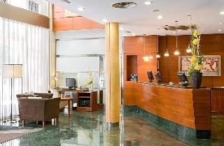 Viajes NH Barcelona Centro + Tour Lo mejor de Gaudí Viajes NH Barcelona Centro + Tour Lo mejor de Gaudí