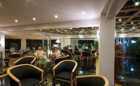 Viajes Tropical Sol + Entradas Zoomarine Parque temático 2 días