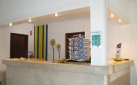 Viajes Belmonte Apartamentos + Entradas Zoomarine Parque temático 2 días