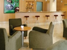 Viajes NH Porta de Barcelona + Aquarium de Barcelona