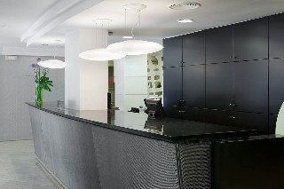 Viajes NH Rallye + Zoo de Barcelona Viajes NH Rallye + Zoo de Barcelona