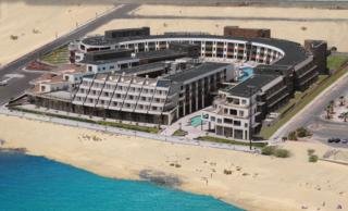 Viajes Geranios Suites + Surfari en Fuerteventura de 4 horas / dia Viajes Geranios Suites + Surfari en Fuerteventura de 4 horas / dia