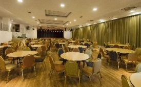 Viajes Alto da Colina + Entradas Zoomarine Parque temático 1 día