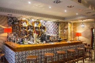 Viajes Fernando III + Entradas Isla Mágica 1 día Viajes Fernando III + Entradas Isla Mágica 1 día