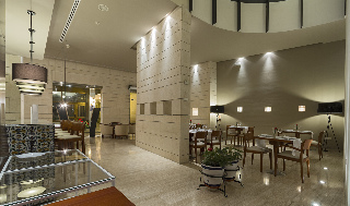 Viajes Rey Alfonso X + Entradas Isla Mágica + Aqua Mágica 1 día Viajes Rey Alfonso X + Entradas Isla Mágica + Aqua Mágica 1 día