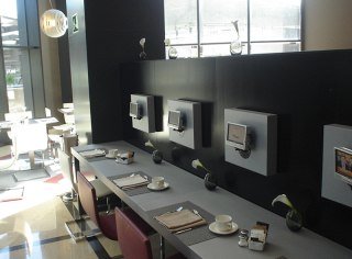 Viajes Confortel Aqua 4 + Entradas 1 día Bioparc Viajes Confortel Aqua 4 + Entradas 1 día Bioparc