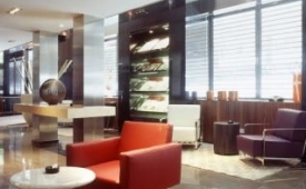 Viajes AC Hotel Irla by Marriott + Entradas a la Sagrada Familia de Gaudí