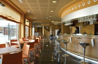 Viajes Silken Ciudad Gijon + SUP en Gijon 2 hora / dia Viajes Silken Ciudad Gijon + SUP en Gijon 2 hora / dia