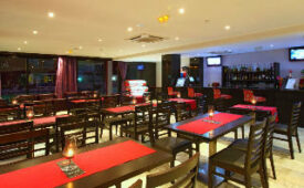 Viajes Hotel Topazio + Entradas Zoomarine Parque temático 2 días