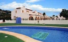 Viajes Puerta del Sol Apartamentos + Entradas Terra Mítica 1 día